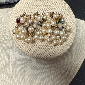 Chic Pearl and Gold Cluster Clip Earrings